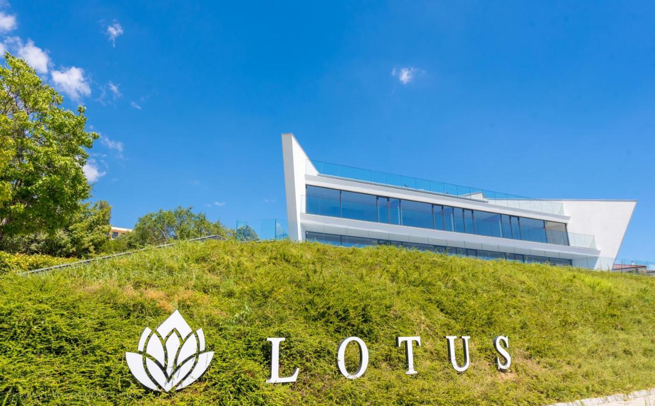 Lotus Luxury Rooms Varna Eksteriør billede