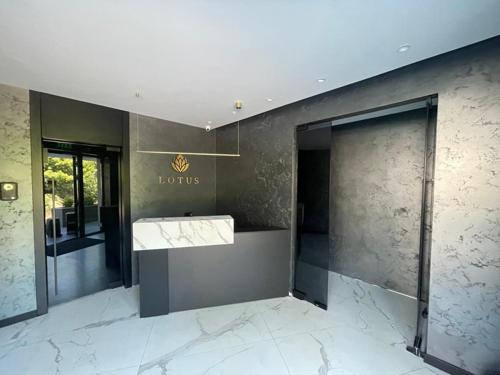 Lotus Luxury Rooms Varna Eksteriør billede